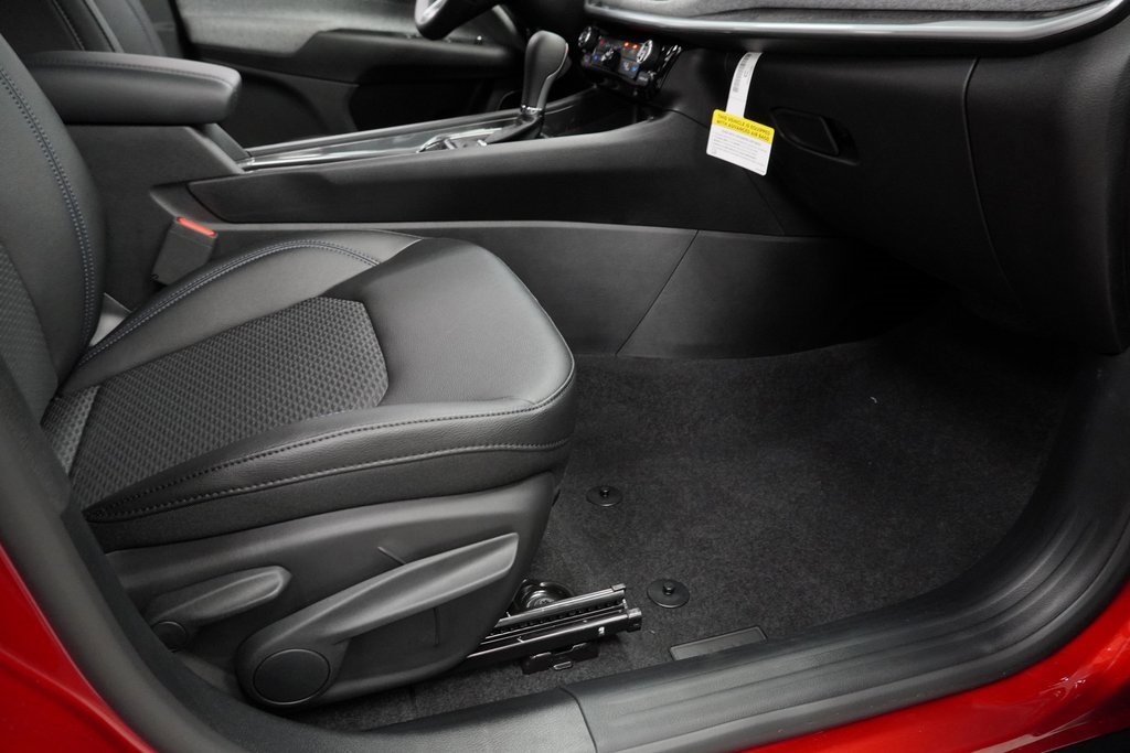 Certified 2025 Jeep Compass Latitude w/ Convenience Group image 47