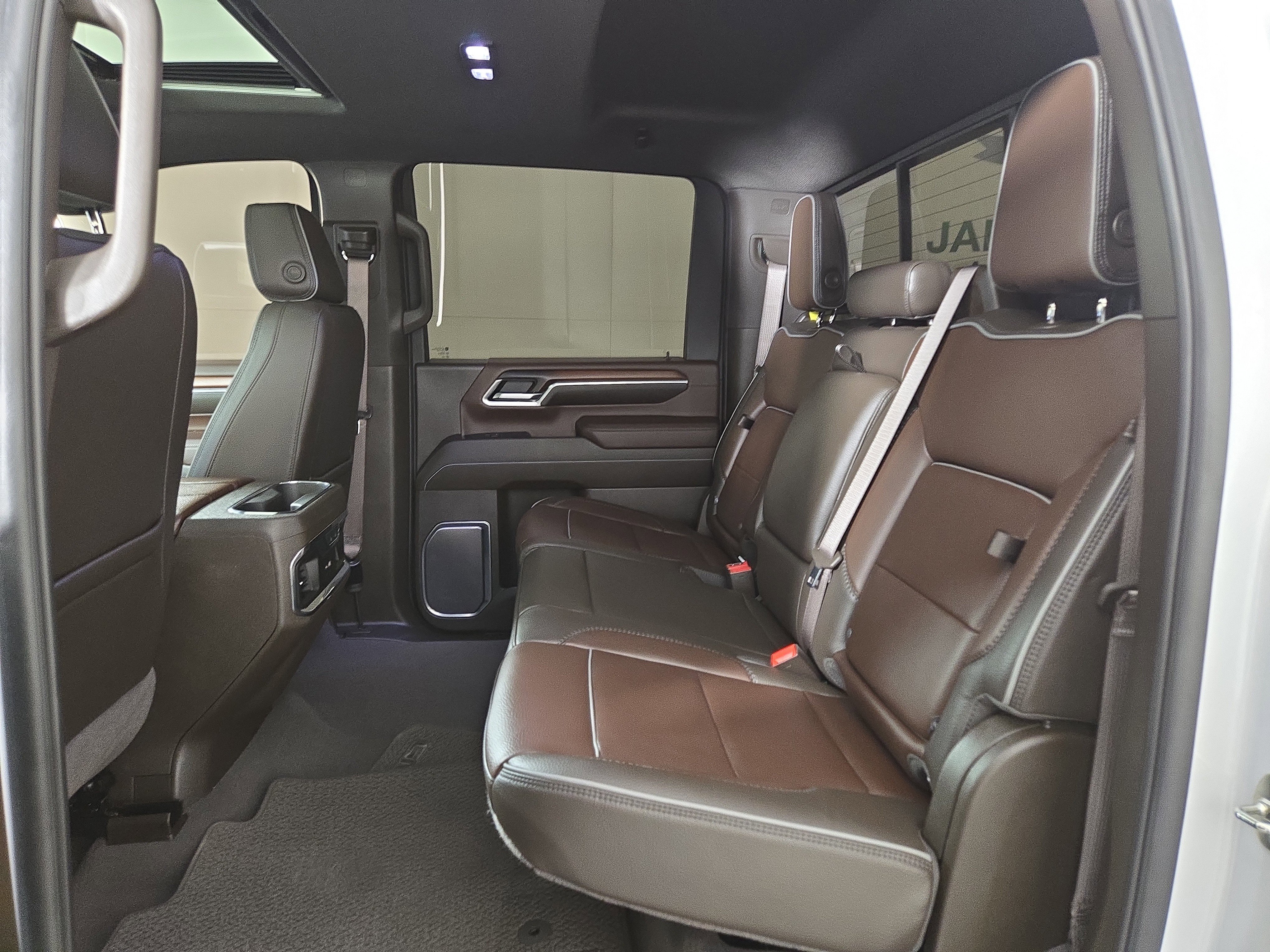 Used 2024 GMC Sierra 2500 Denali w/ Denali Reserve Package AWD/4WD image 13