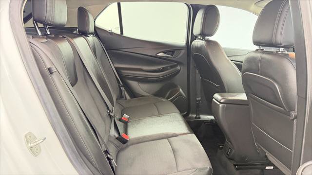 Used 2023 Buick Encore GX Preferred FWD image 19