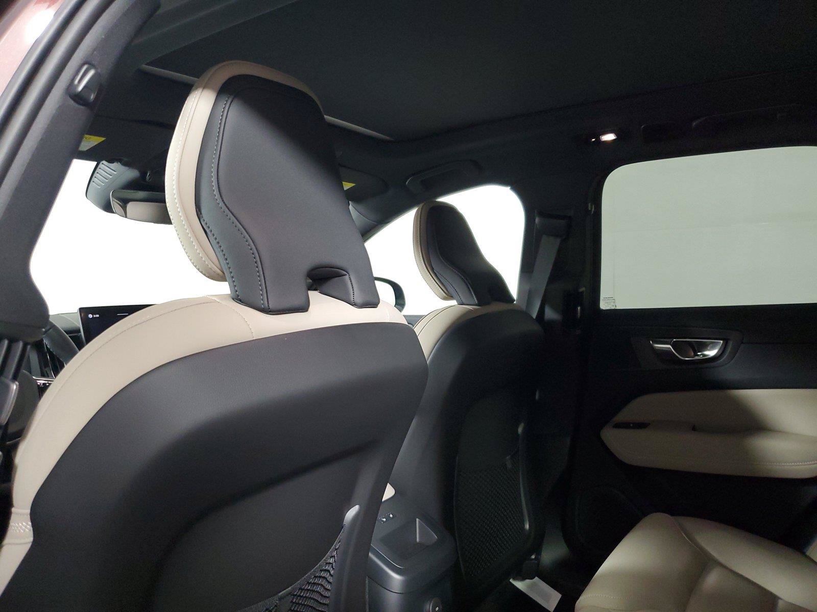 New 2026 Volvo XC60 T8 Plus w/ Protection Package Premier AWD/4WD image 14