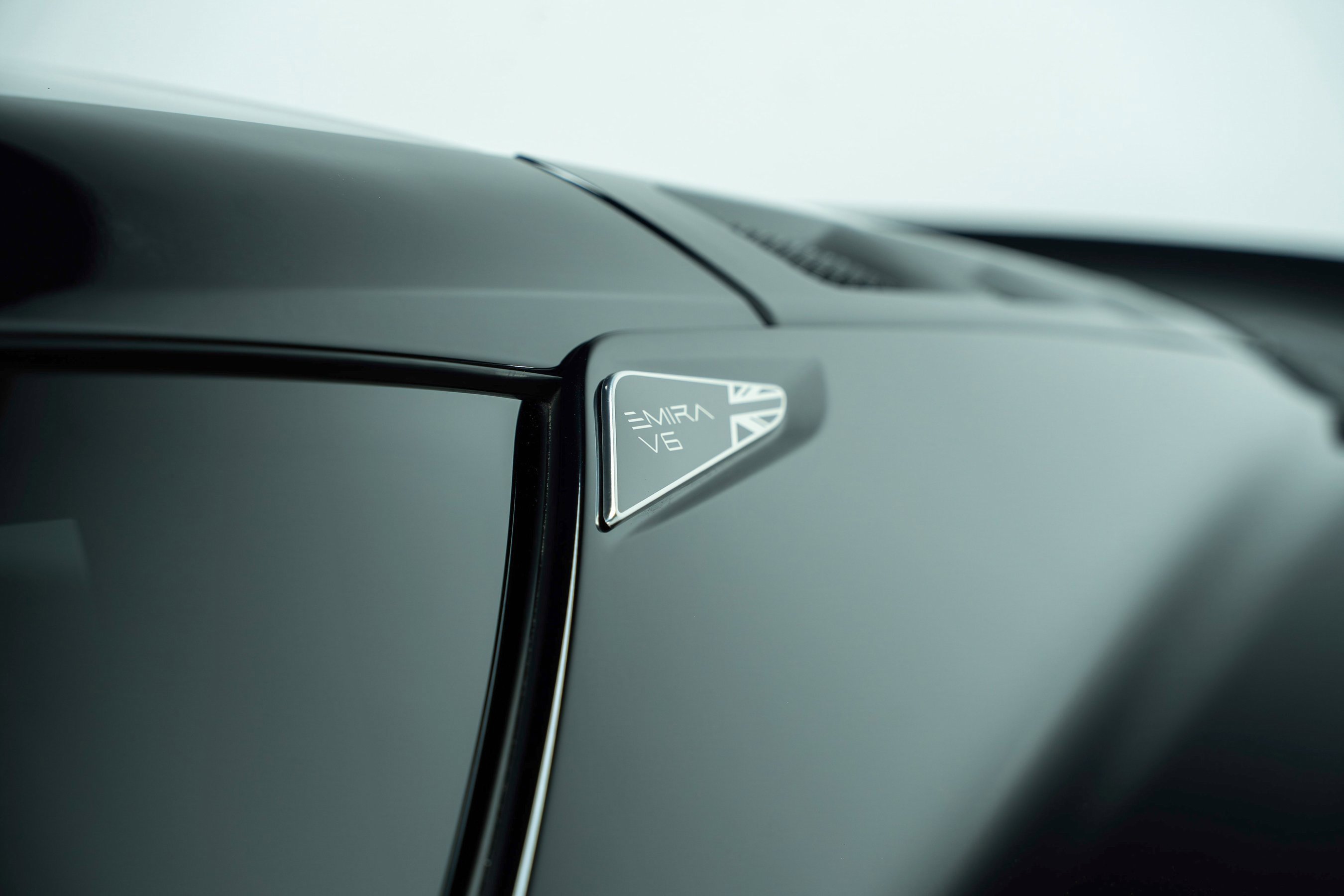 New 2025 Lotus Emira image 12