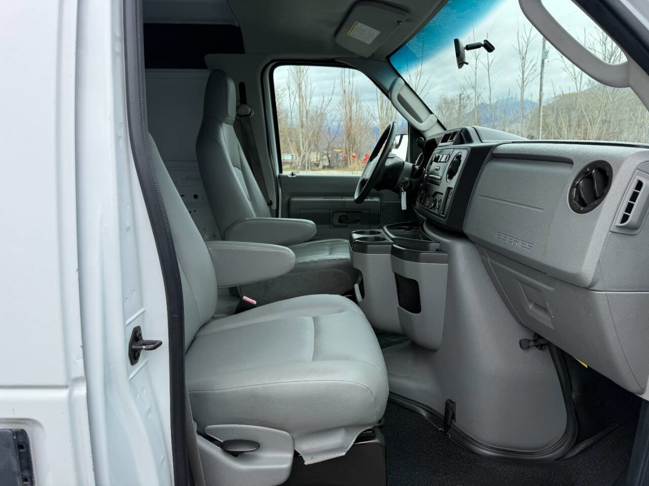 Used 2011 Ford E-150 and Econoline 150 w/ PWR Group RWD image 18