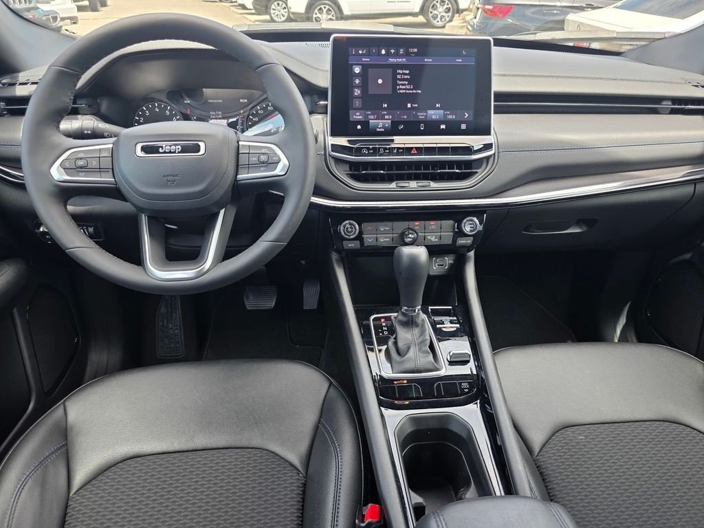 New 2026 Jeep Compass Latitude AWD/4WD image 11
