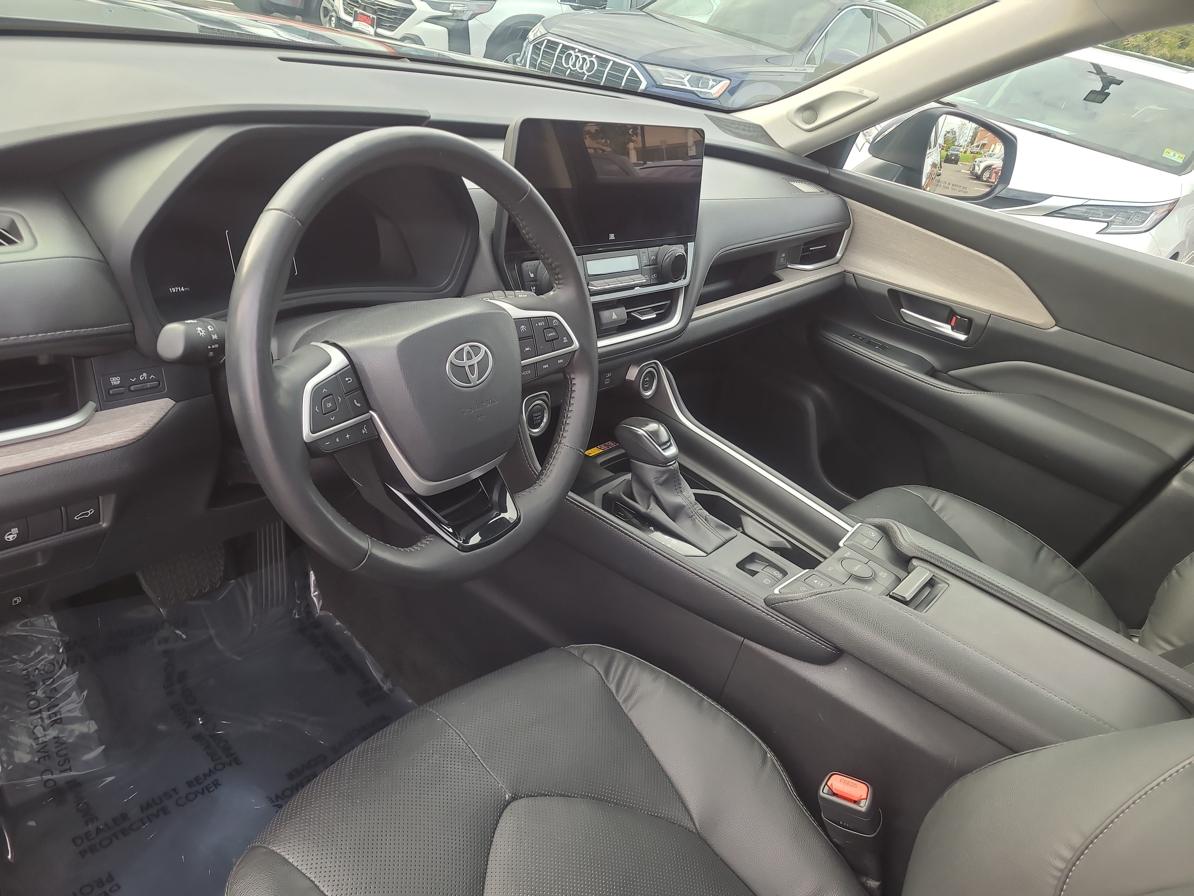 Certified 2024 Toyota Grand Highlander AWD image 15