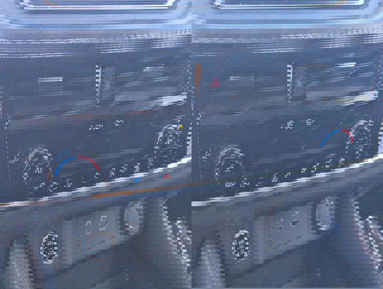 Used 2021 Nissan Rogue SL image 25