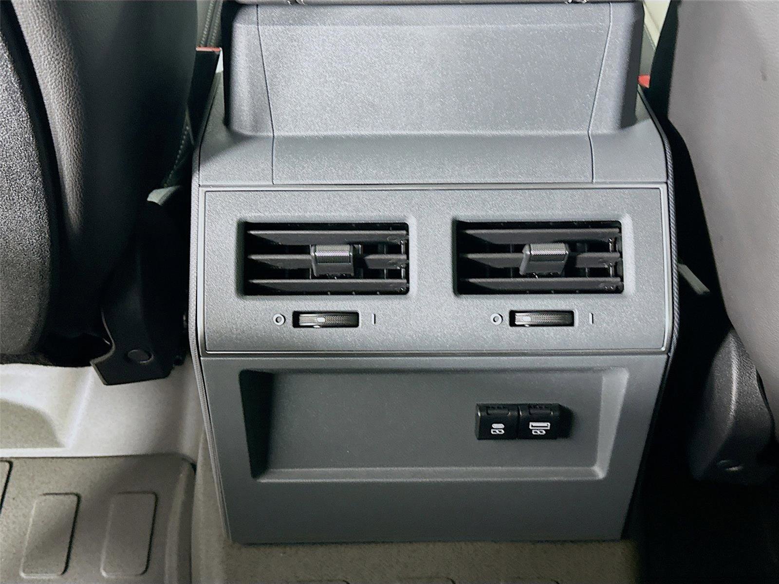 New 2025 INEOS Grenadier Fieldmaster Edition image 38