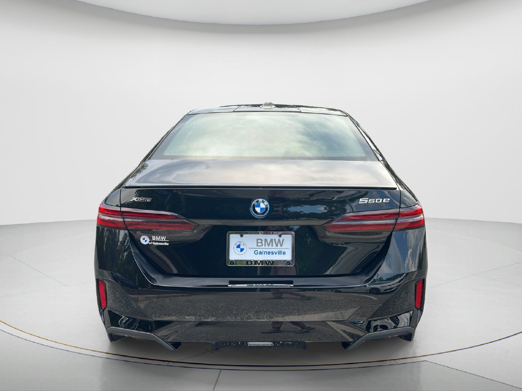 New 2027 BMW 550e xDrive AWD/4WD image 6