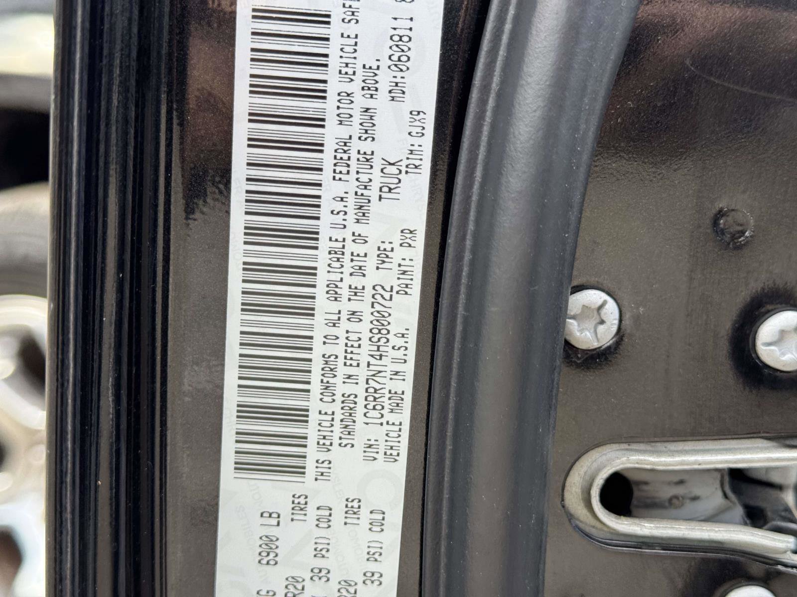 Used 2017 RAM 1500 Laramie w/ Convenience Group image 16