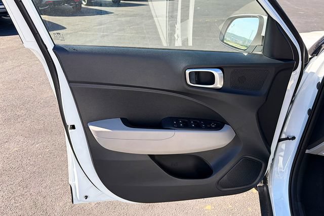 New 2026 Hyundai Venue SEL FWD image 13