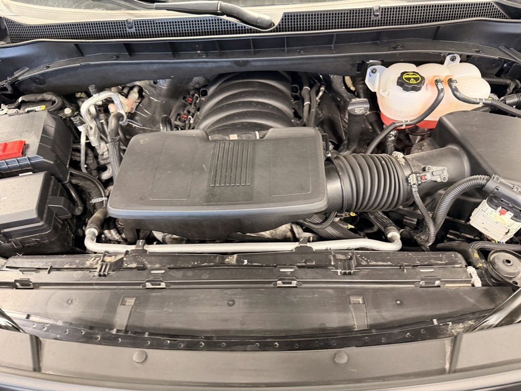 Used 2025 Chevrolet Suburban RST w/ Sun And Tow Package image 47