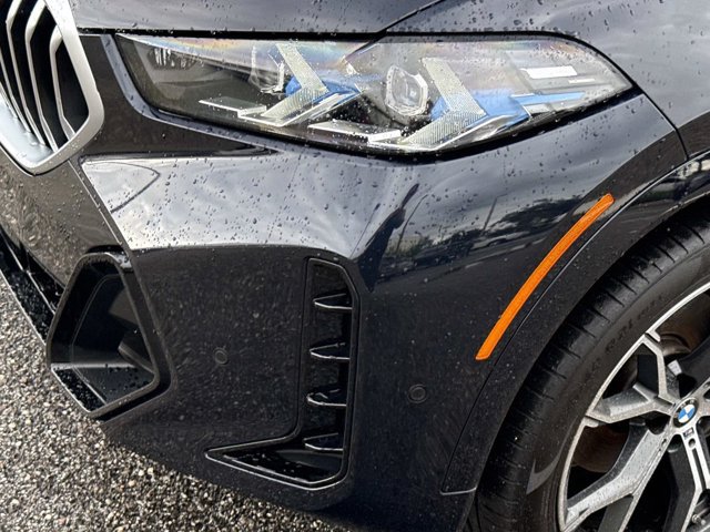 Used 2026 BMW X6 xDrive40i AWD/4WD image 9