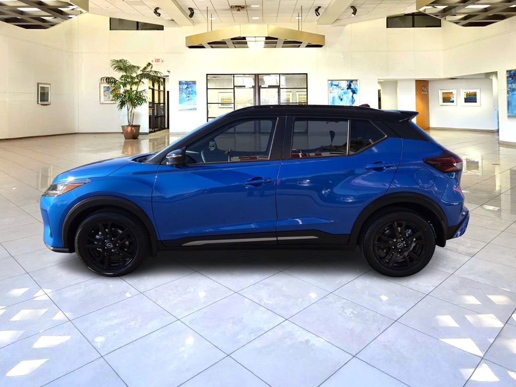 Certified 2023 Nissan Kicks SR w/ SR Premium Package FWD image 8