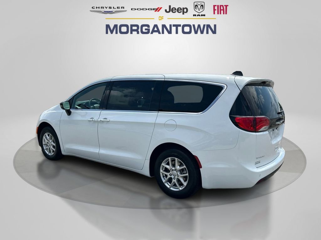 New 2025 Chrysler Voyager LX image 8
