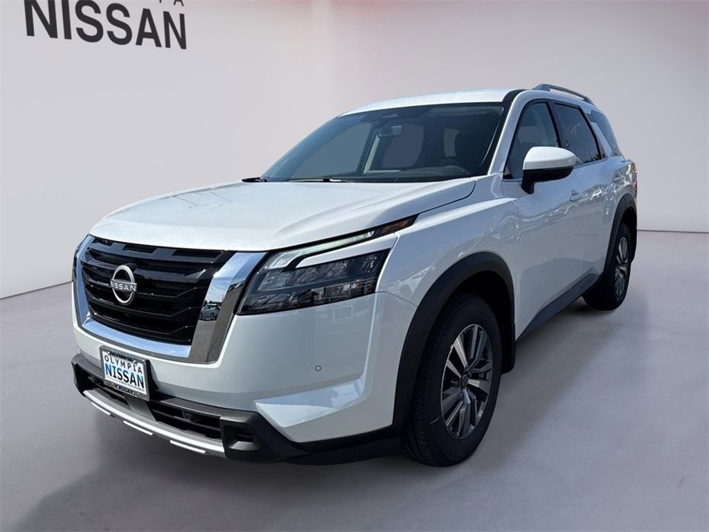New 2025 Nissan Pathfinder SL