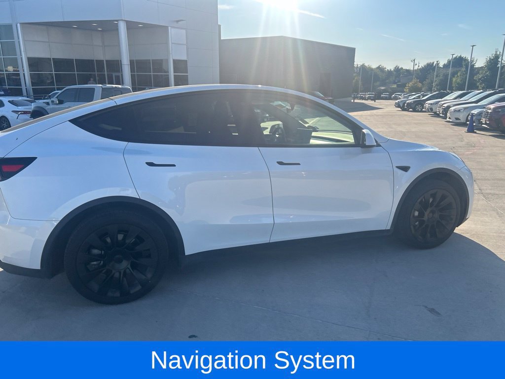 Used 2023 Tesla Model Y Long Range AWD/4WD image 4
