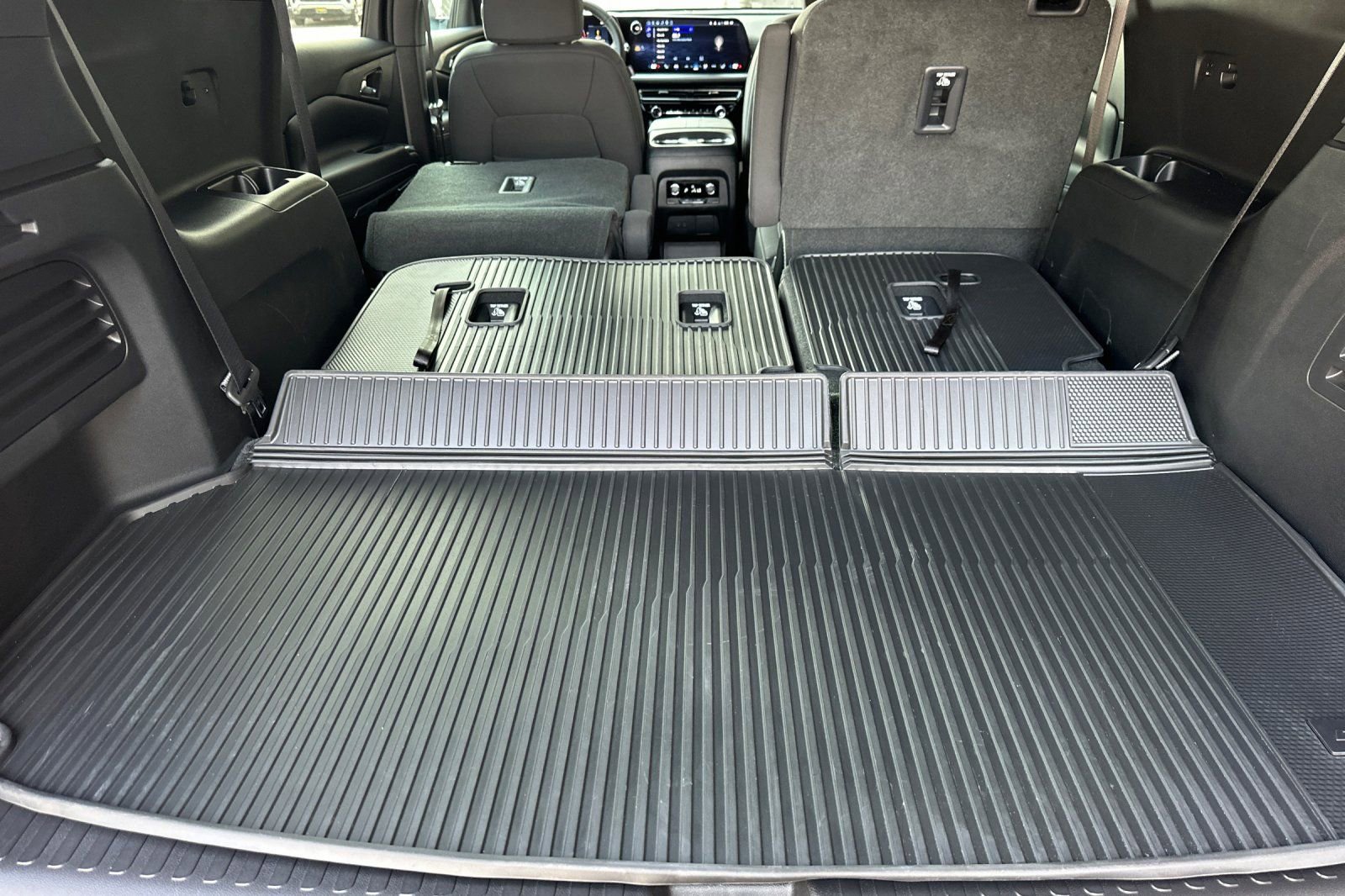Used 2026 Chevrolet Traverse LT w/ LPO, Floor Liner Package image 18