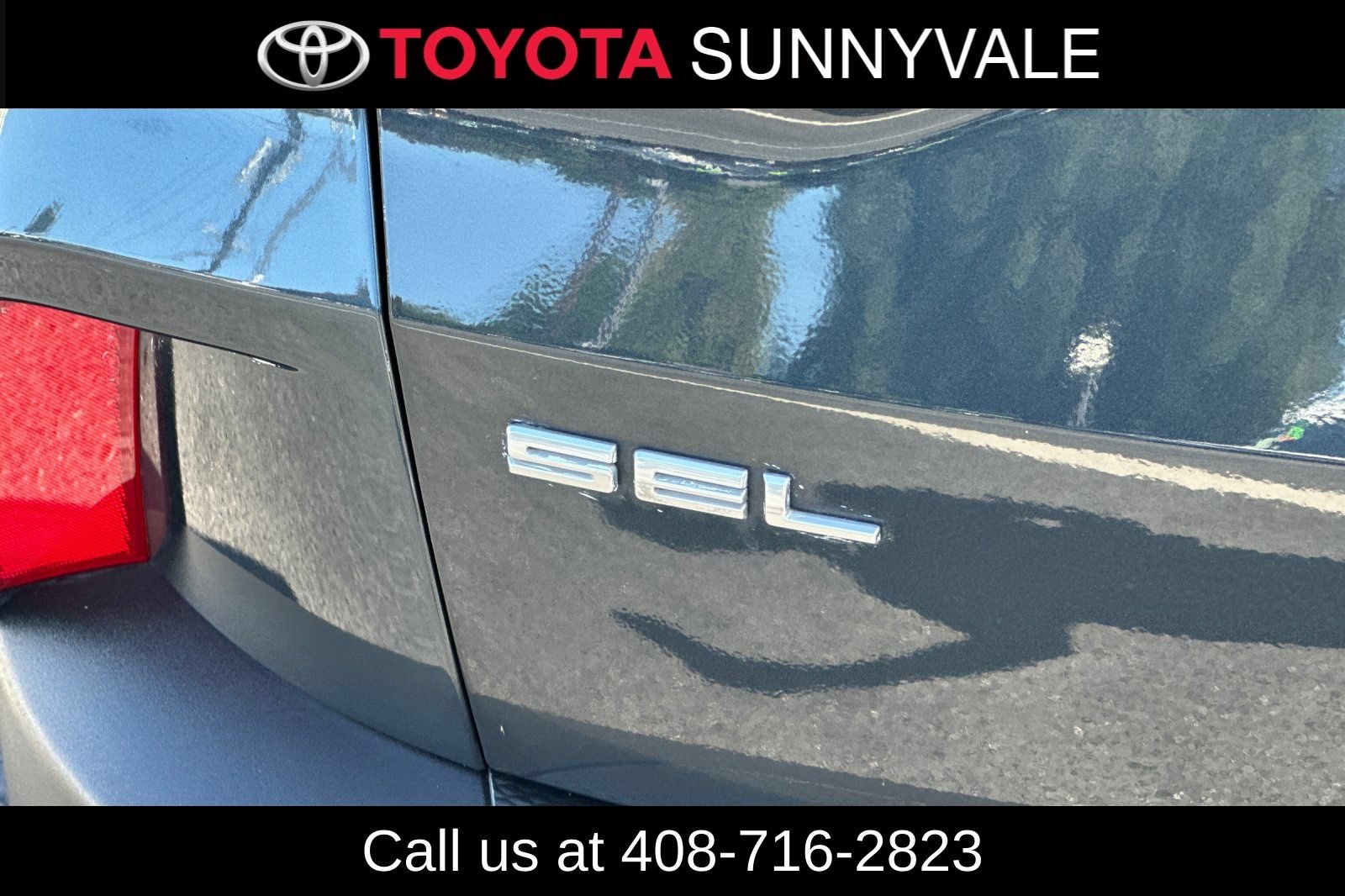 Used 2022 Ford Escape SEL w/ Technology Package FWD image 13