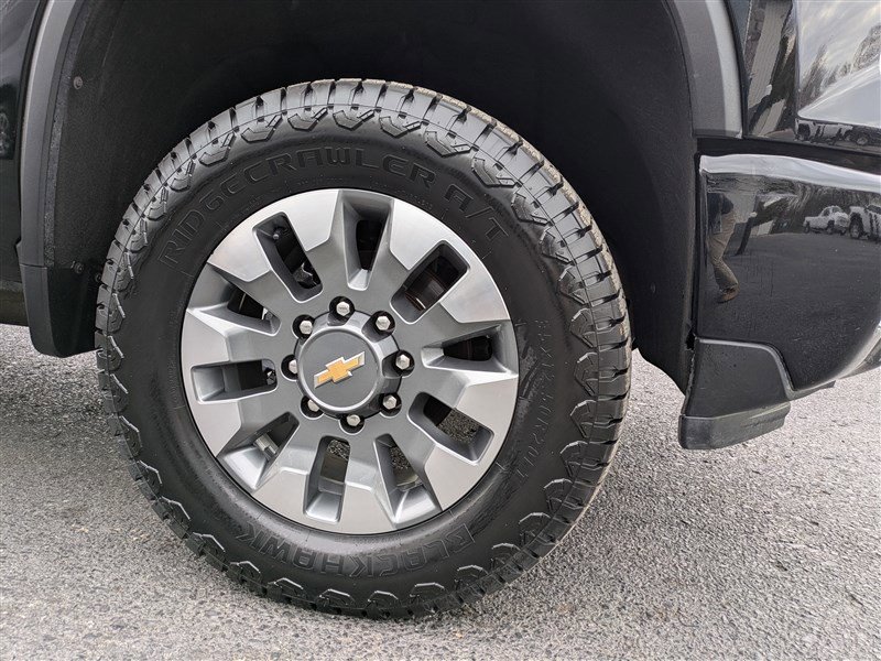 Used 2024 Chevrolet Silverado 2500 Custom w/ Custom Value Package image 10