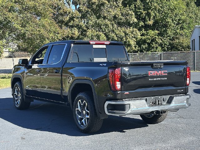 Used 2025 GMC Sierra 1500 SLE w/ Preferred Package AWD/4WD image 6
