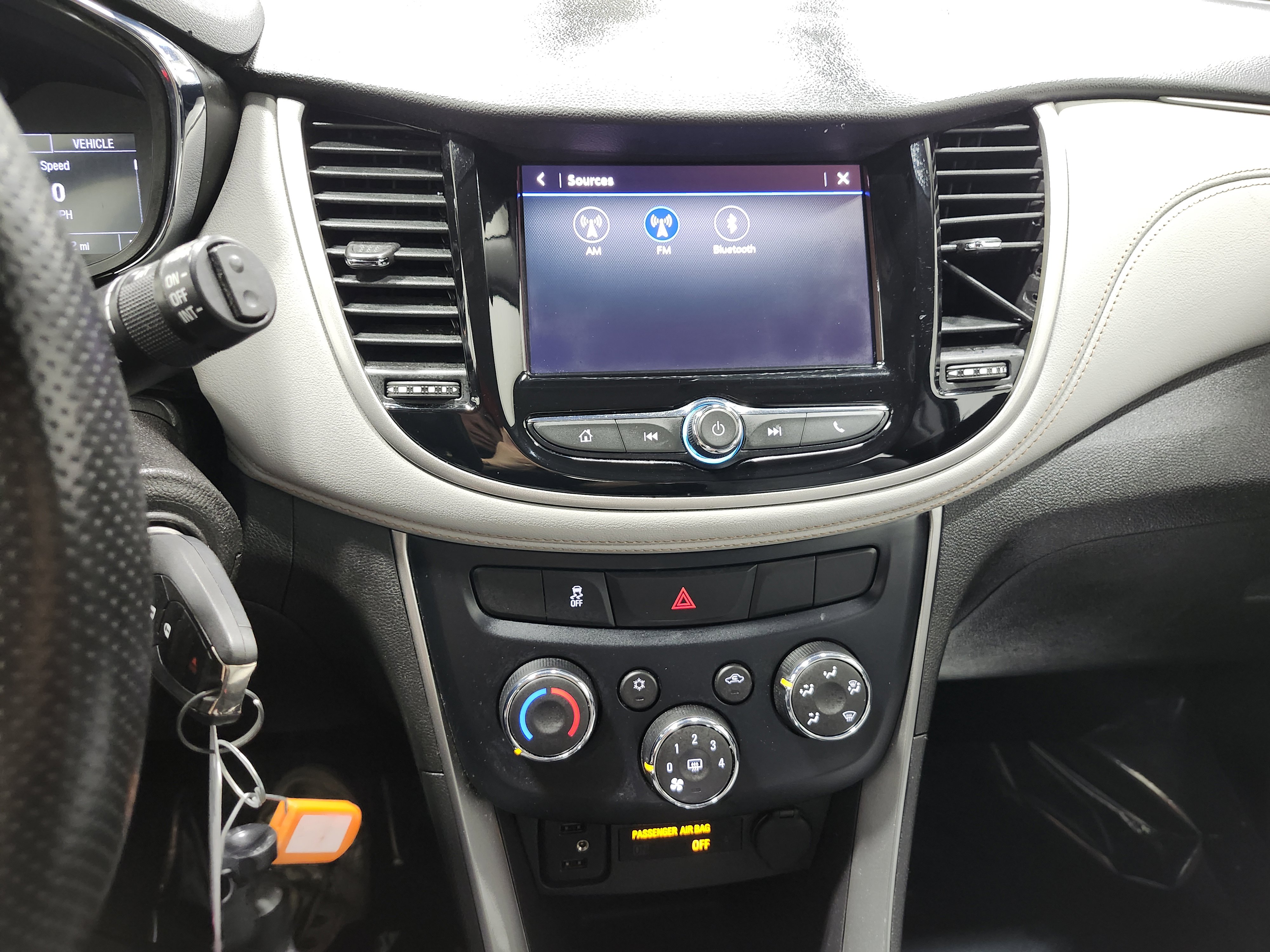 Used 2020 Chevrolet Trax LS FWD image 28