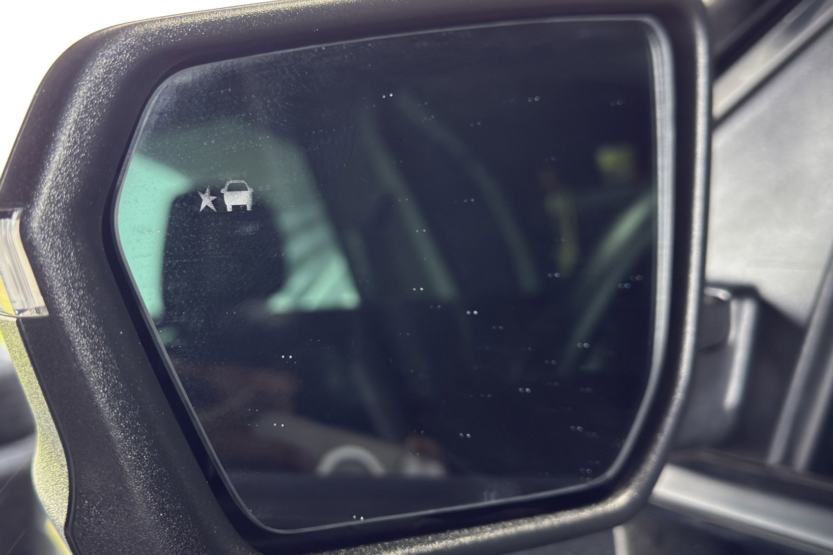 Used 2024 GMC Terrain SLT w/ Infotainment Package II image 24