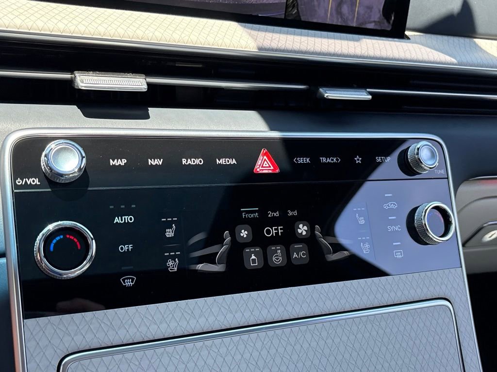 New 2026 Genesis GV80 3.5T Prestige AWD/4WD image 18