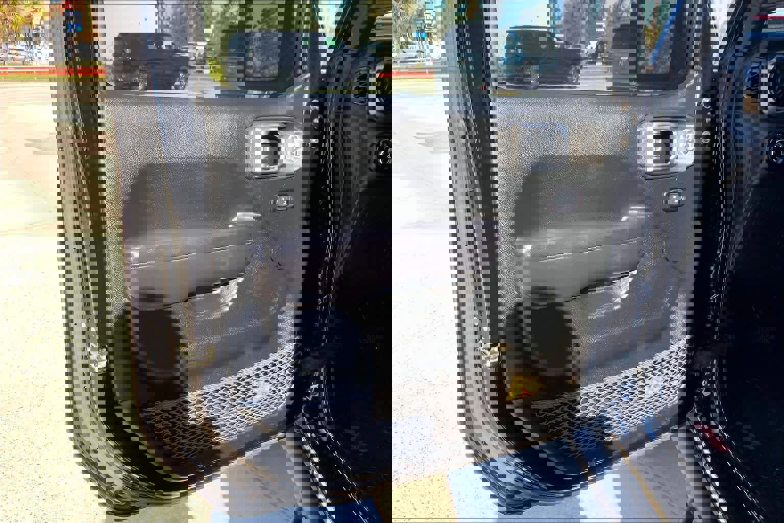 Used 2020 Jeep Gladiator Sport w/ Quick Order Package 24S image 20