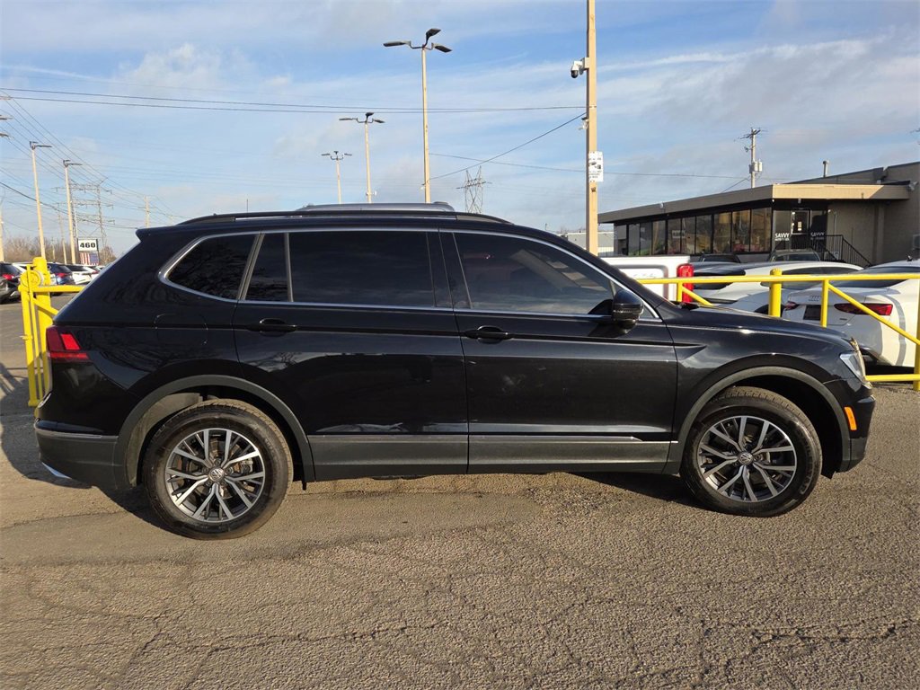 Used 2020 Volkswagen Tiguan SE image 13