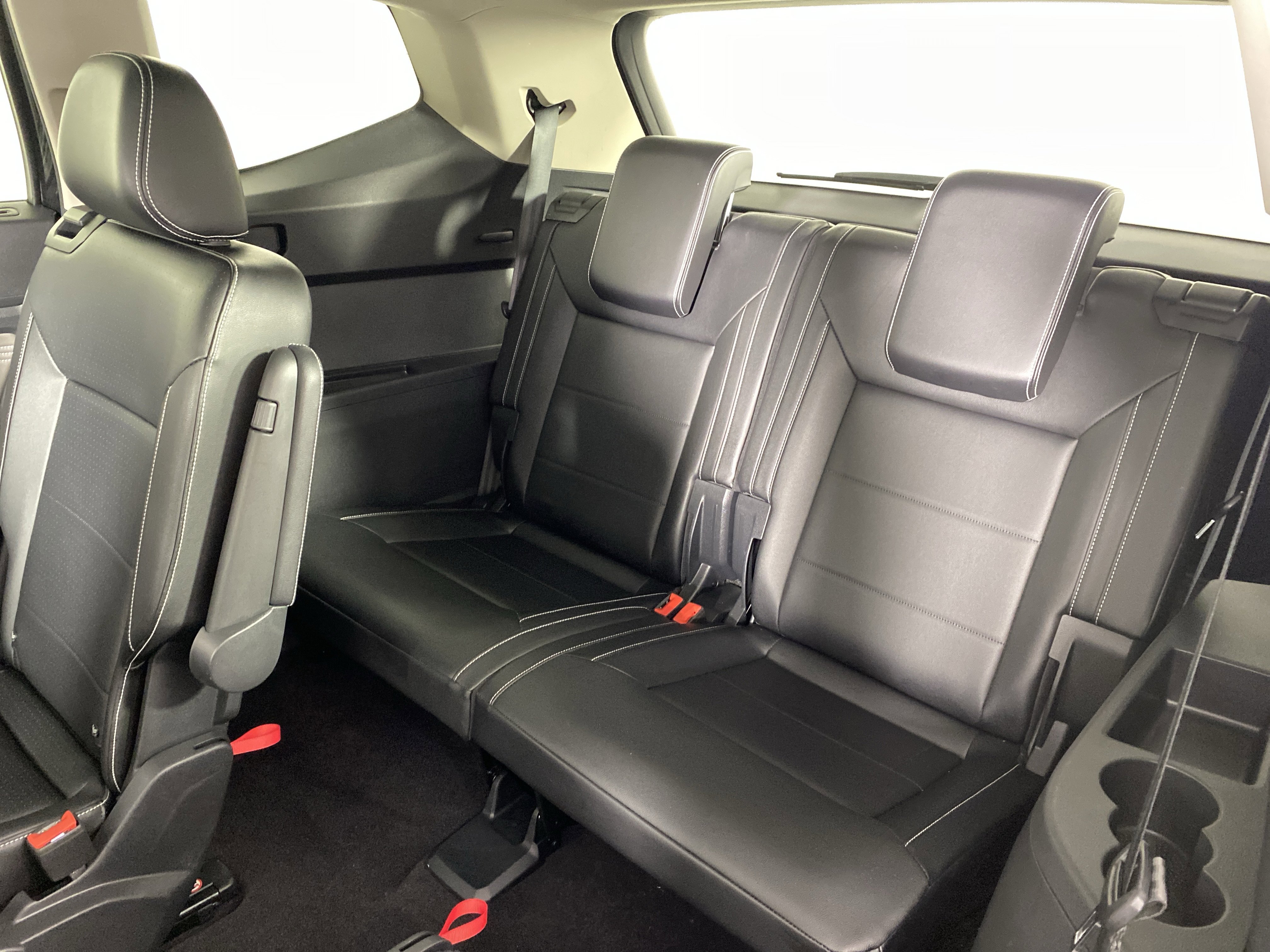 Used 2021 Volkswagen Atlas SEL R-Line image 34