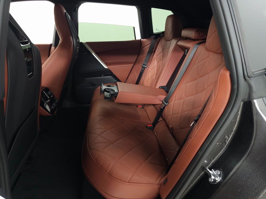 Used 2026 BMW iX xDrive45 image 34