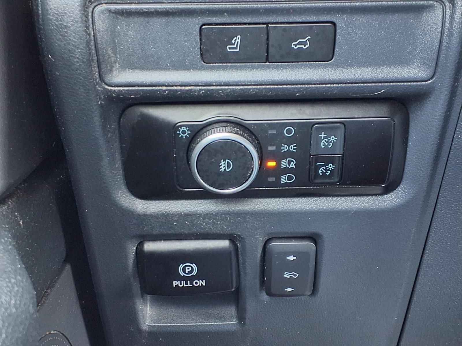 Used 2022 Ford Expedition XLT image 23