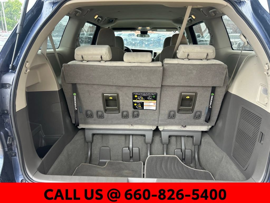 Used 2020 Toyota Sienna L FWD image 11