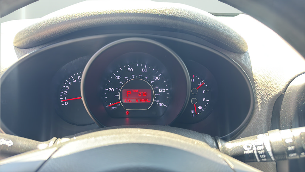 Used 2015 Kia Soul FWD image 29