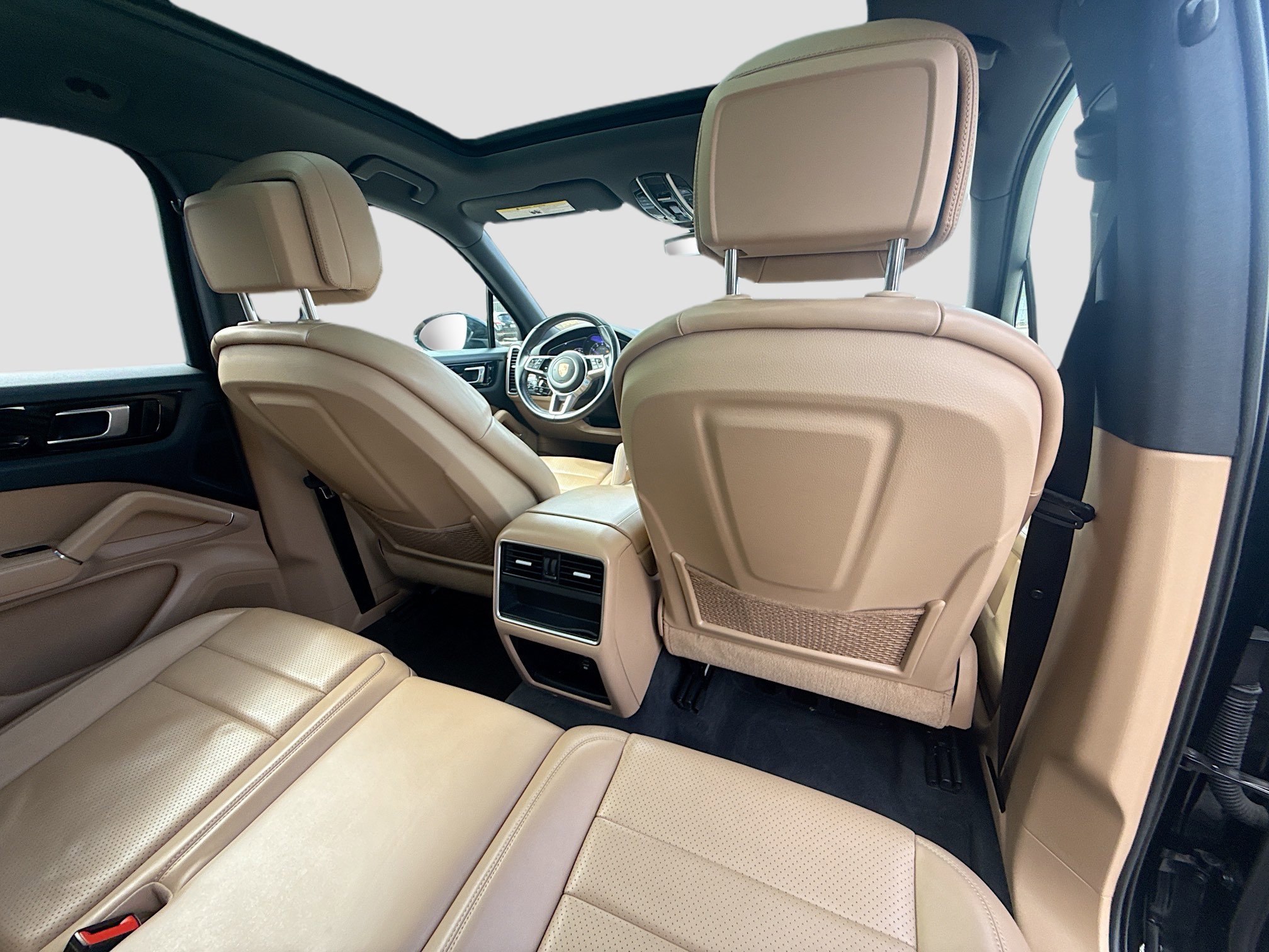Used 2019 Porsche Cayenne AWD/4WD image 30