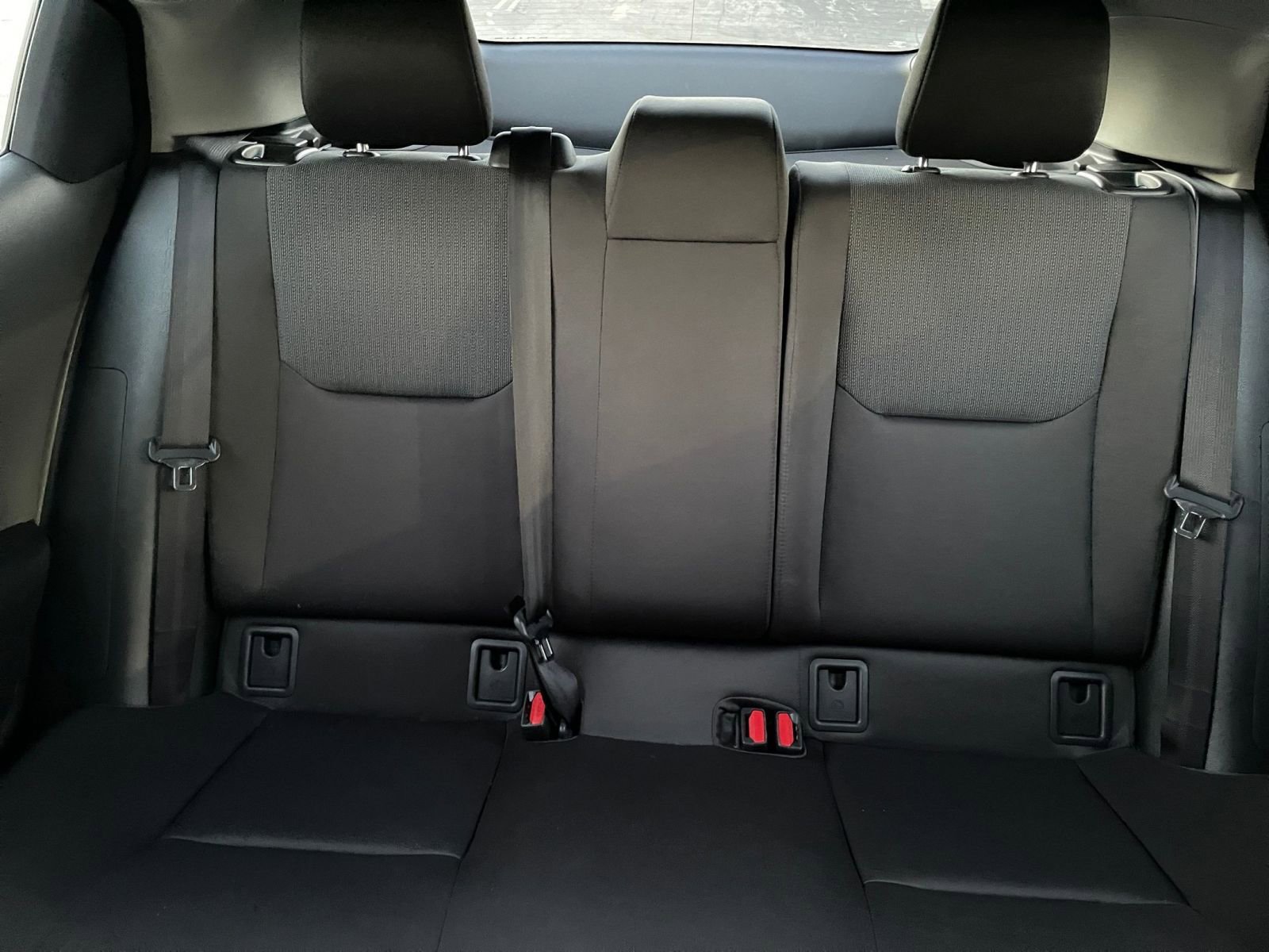 Used 2025 Toyota Prius LE image 36