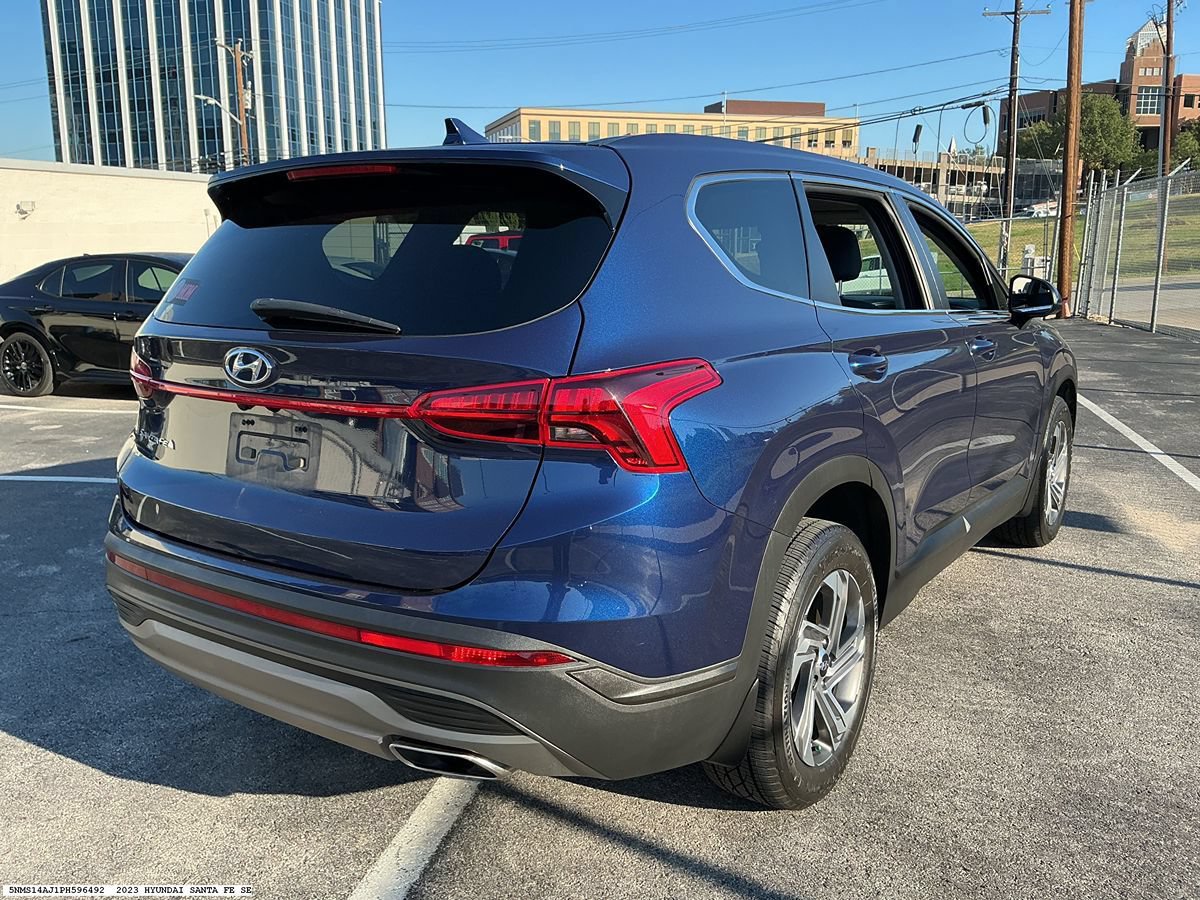 Used 2023 Hyundai Santa Fe SE FWD image 6
