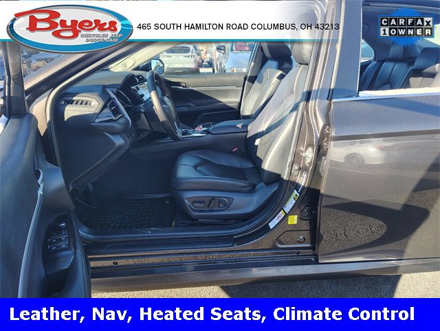 Used 2019 Toyota Camry XLE w/ Navigation Package image 2