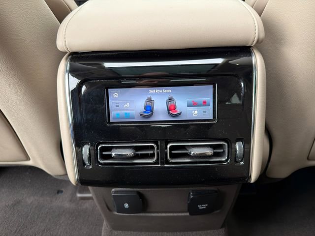 Used 2023 Lincoln Aviator Reserve w/ Equipment Group 201A image 19