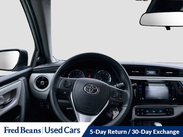 Used 2019 Toyota Corolla LE w/ Carpet Mat Package (TMS) FWD image 26