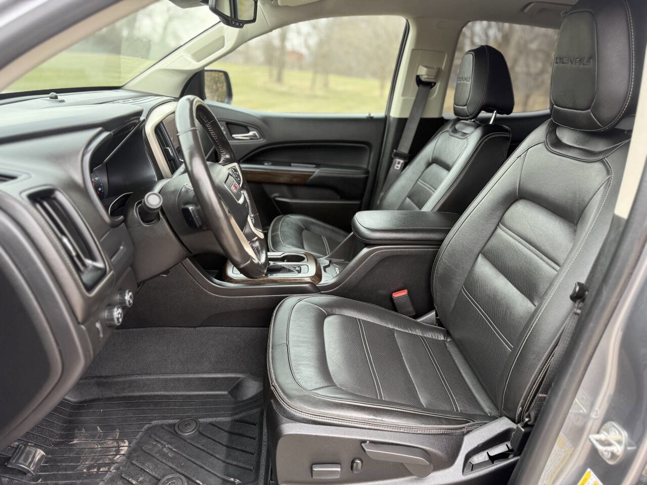 Used 2020 GMC Canyon Denali image 11