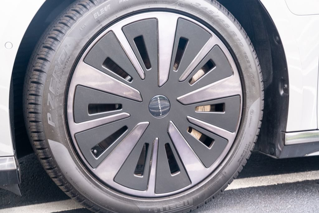 Used 2024 Lucid Air Pure RWD image 23