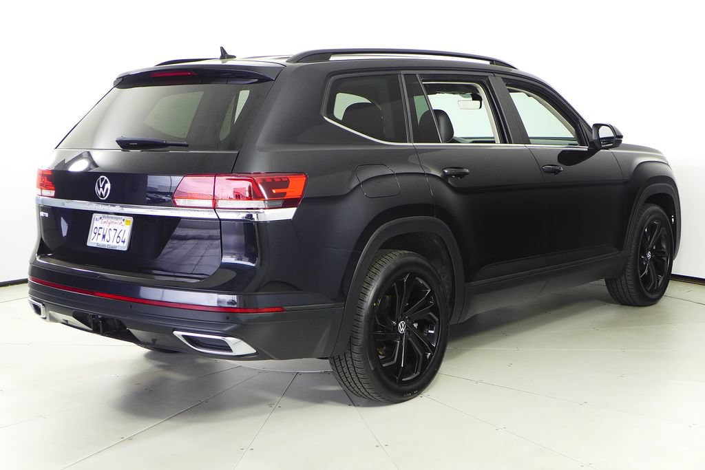 Used 2023 Volkswagen Atlas SE w/ Black Wheel Package FWD image 7