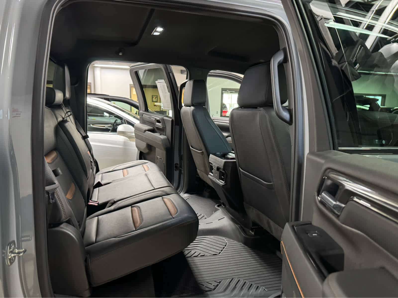 Certified 2025 GMC Sierra 3500 AT4 image 14