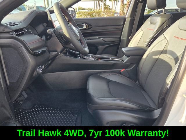 Certified 2025 Jeep Compass Trailhawk w/ Sun & Sound Group AWD/4WD image 10