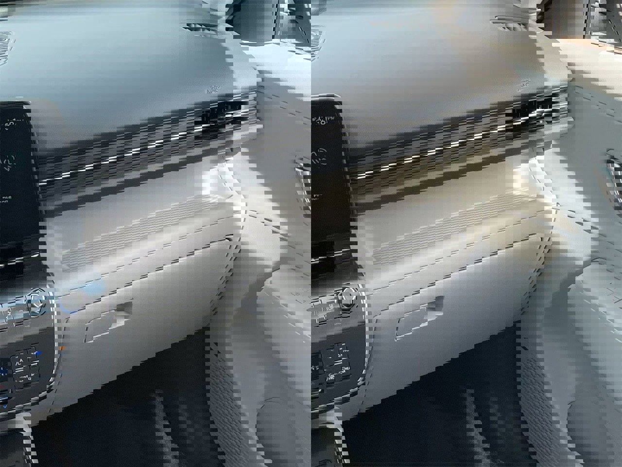 Used 2025 Hyundai Kona Limited image 15