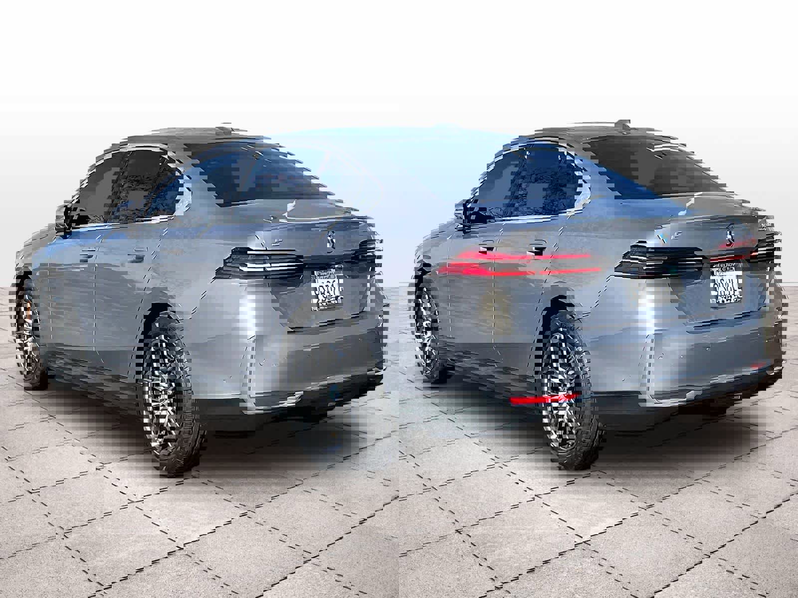 Certified 2025 BMW i5 xDrive40 w/ Premium Package image 13