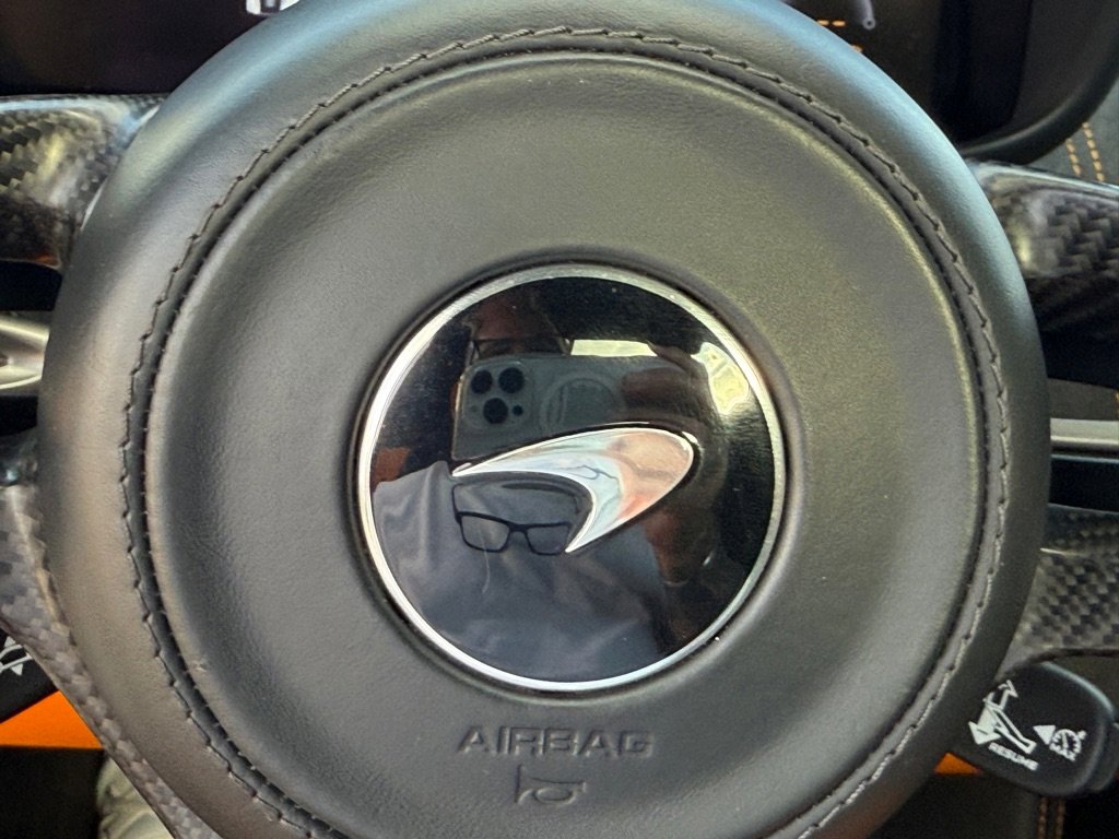 Used 2020 McLaren 570S Spider image 15