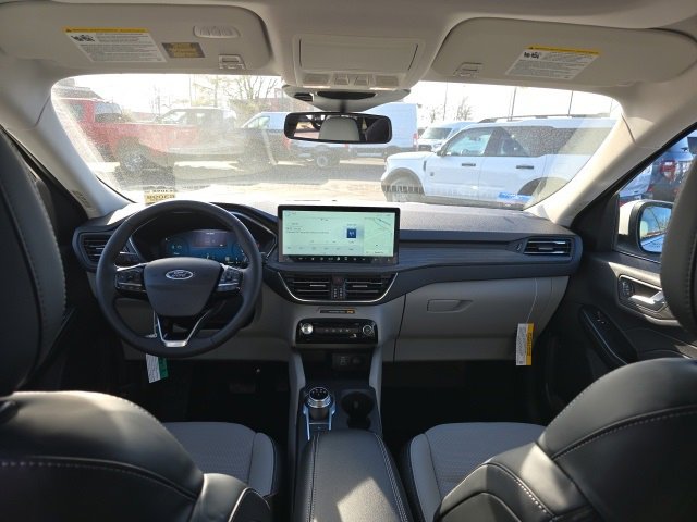 New 2026 Ford Escape Platinum w/ Class II Trailer Tow Package image 14