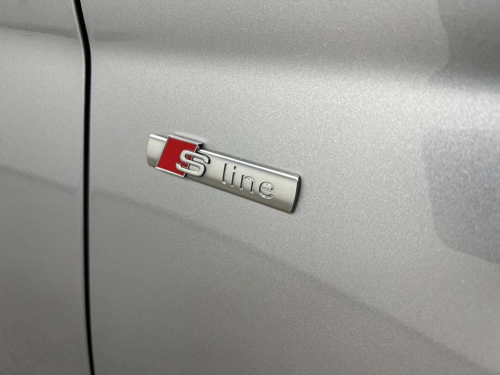 Used 2022 Audi Q5 2.0T Premium image 17