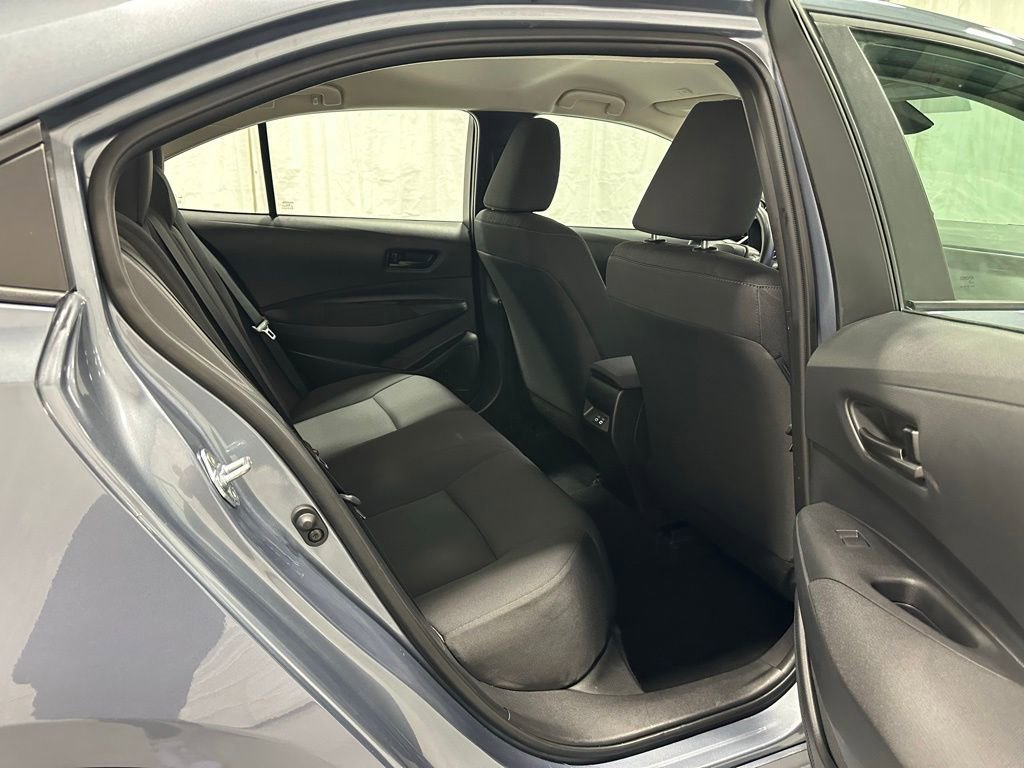 Used 2025 Toyota Corolla LE FWD image 48